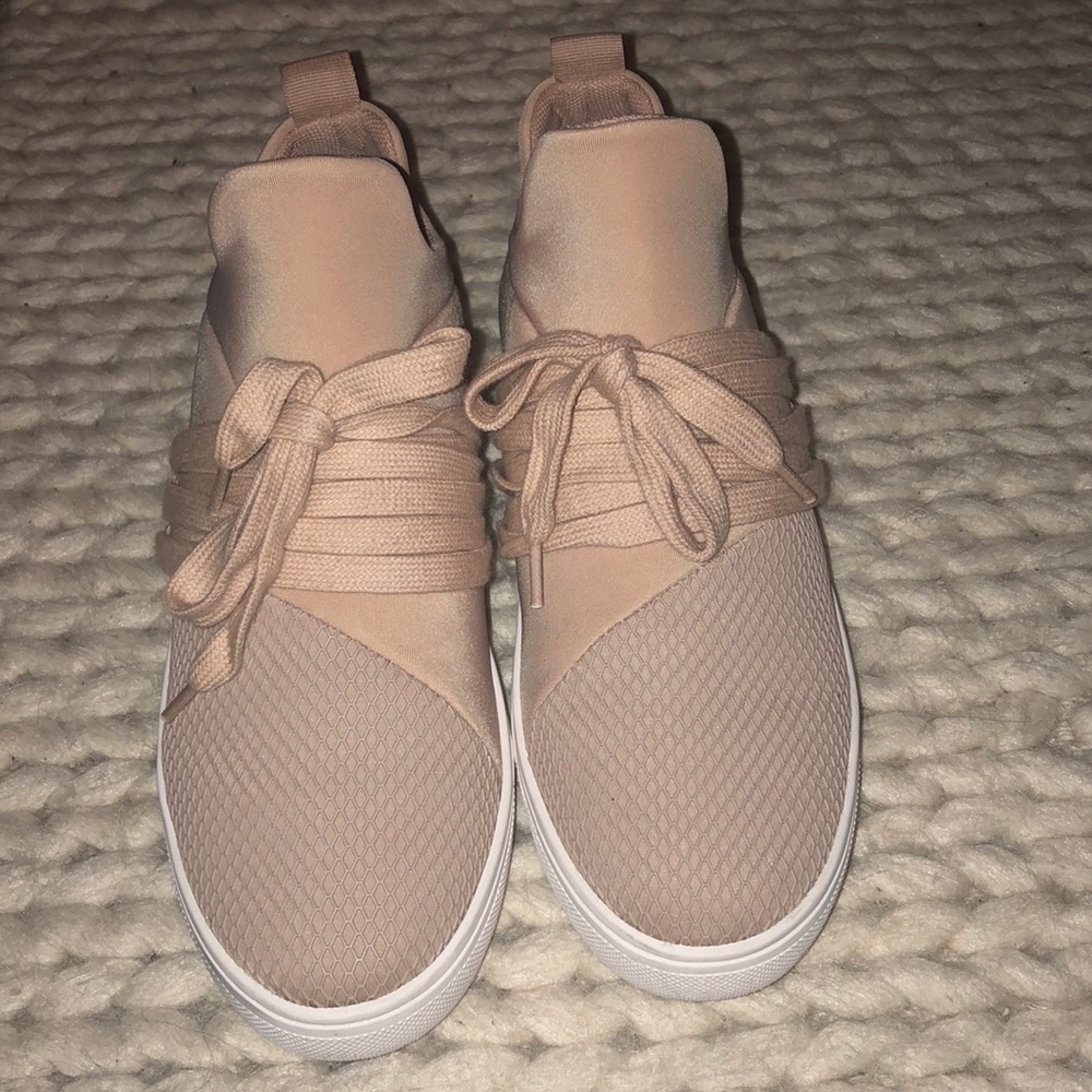Steve Madden Women’s Athletic Sneakers